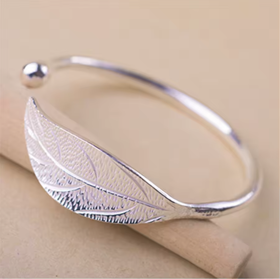 Bracciale regolabile a forma di foglia - Auratrend™